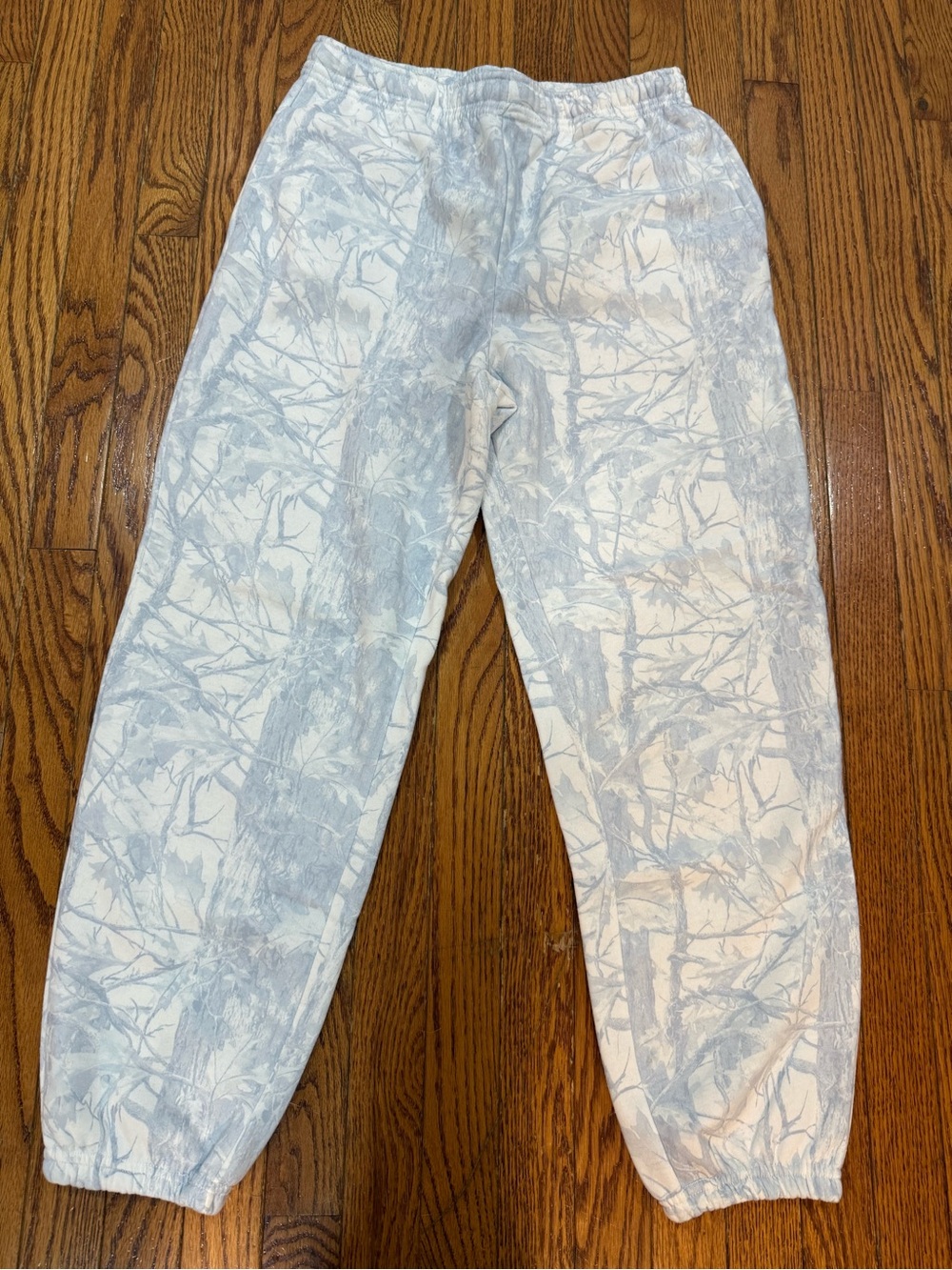 Women's Light Gray Marble-Print Jogger Pants - Picture 2 of 4